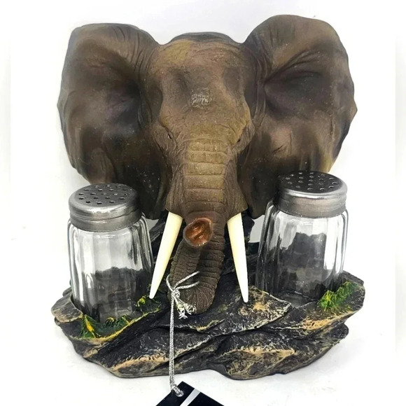 DWK Corp Vintage LMTD Edition Poly Resin Hand Painted Elephant Salt & Pepper Set - Picture 1 of 11